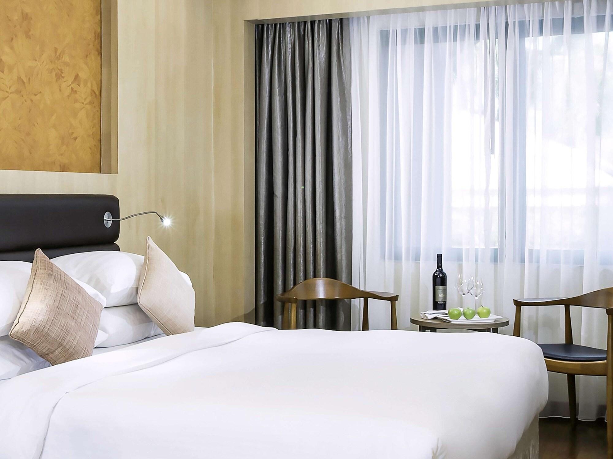 Mercure Yangon Kaba Aye Екстер'єр фото