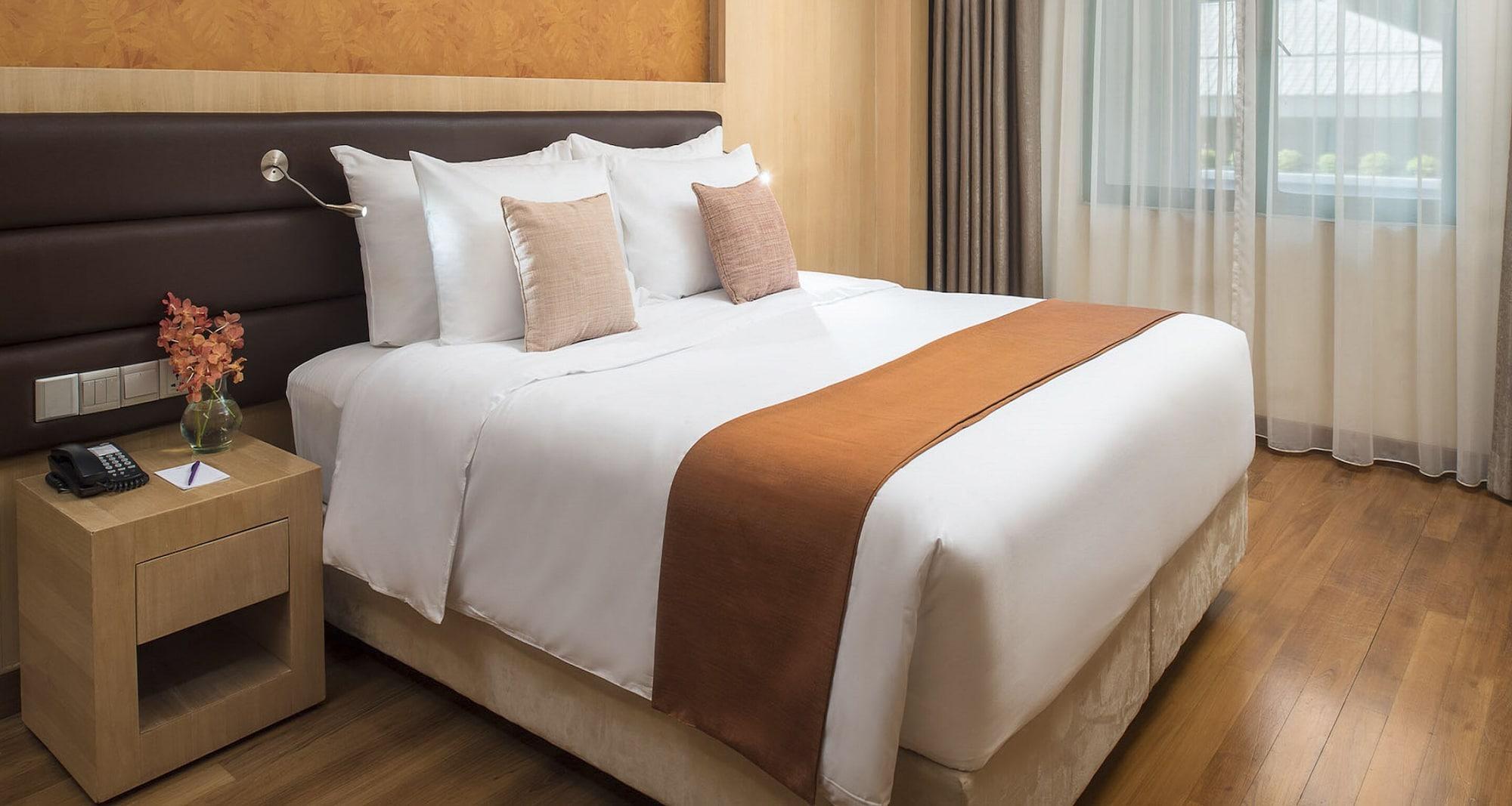 Mercure Yangon Kaba Aye Екстер'єр фото