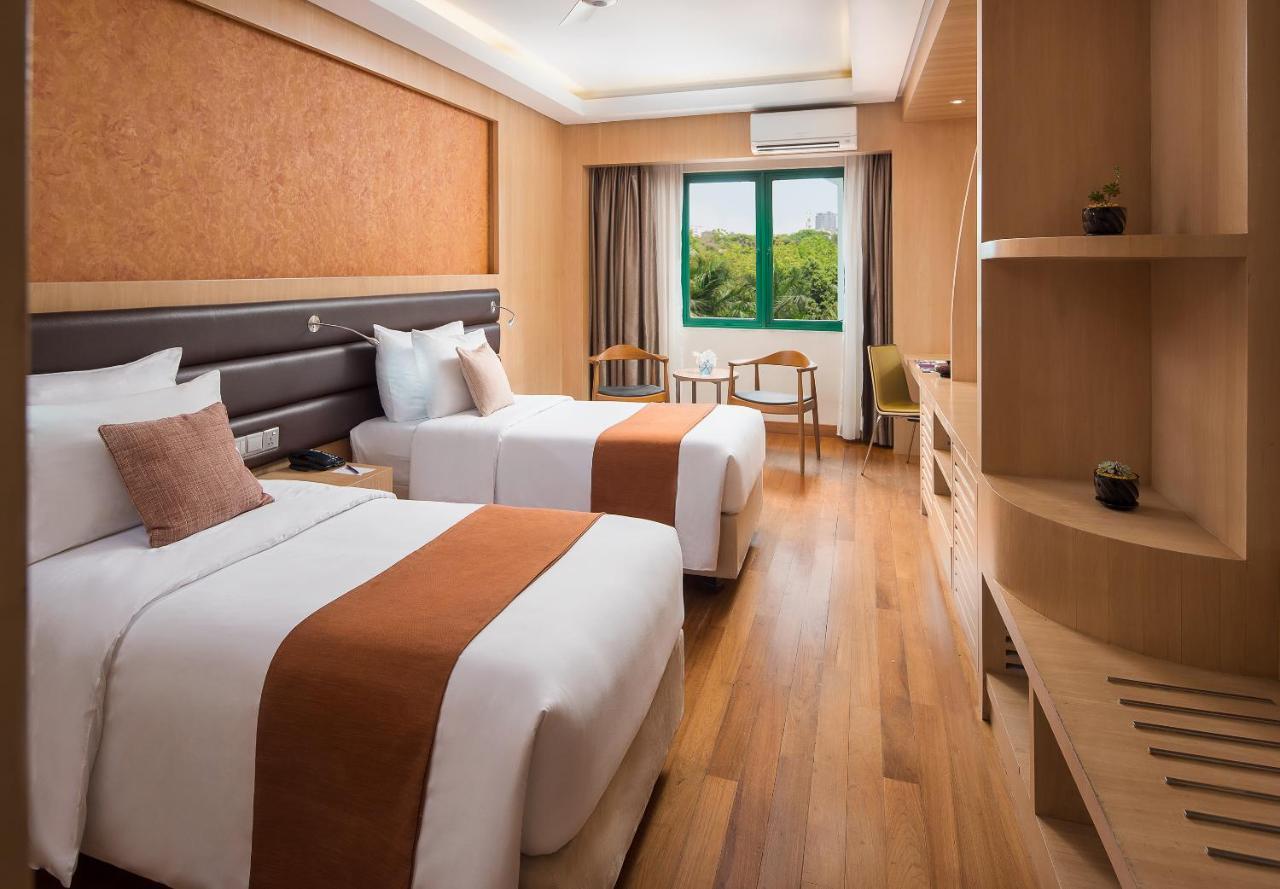 Mercure Yangon Kaba Aye Екстер'єр фото