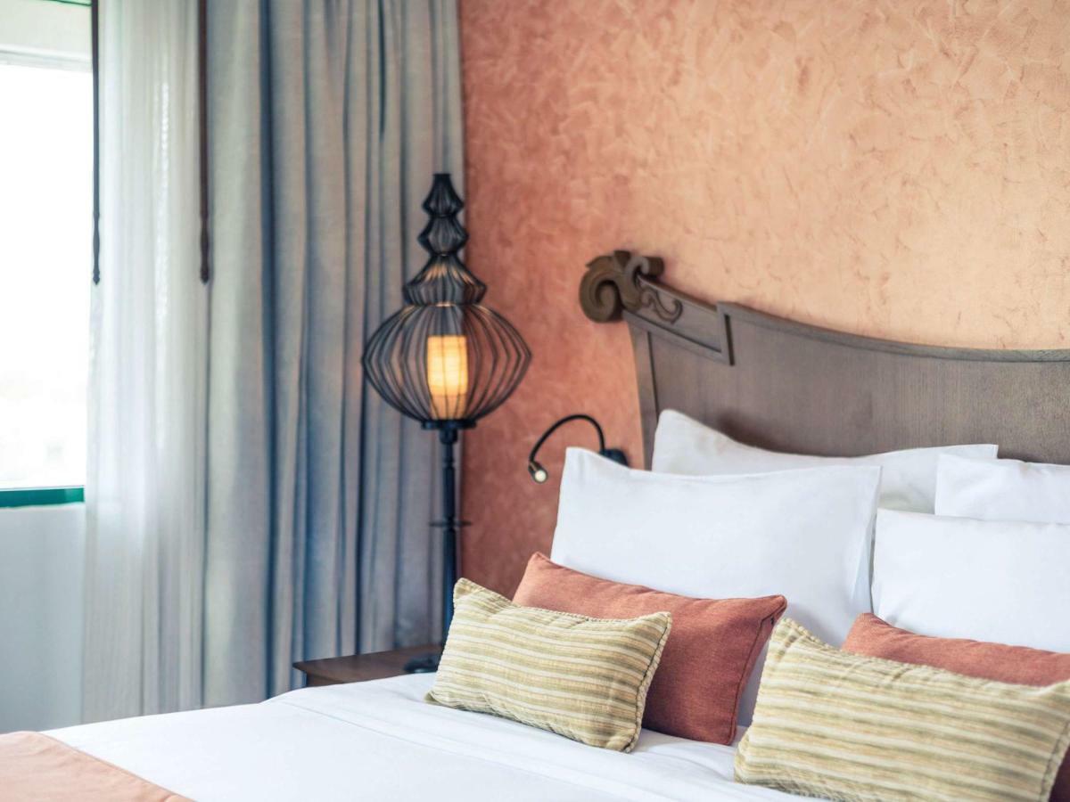 Mercure Yangon Kaba Aye Екстер'єр фото
