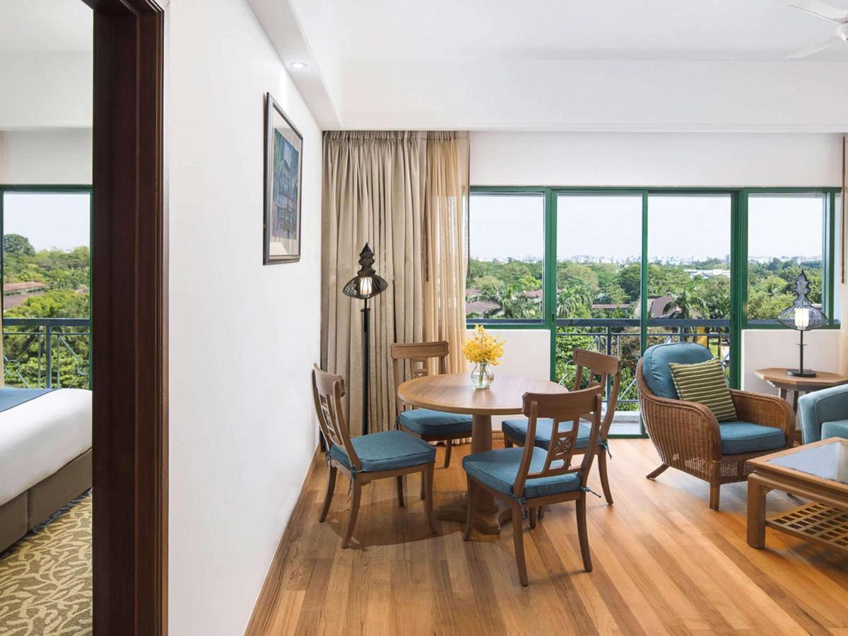 Mercure Yangon Kaba Aye Екстер'єр фото