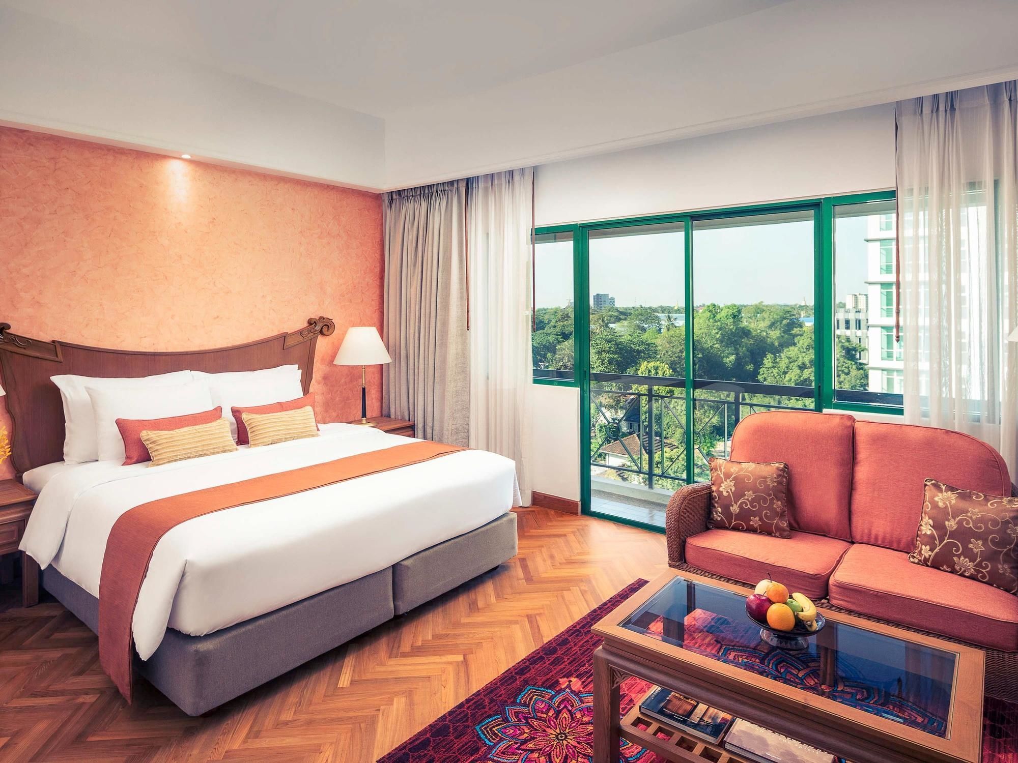 Mercure Yangon Kaba Aye Екстер'єр фото